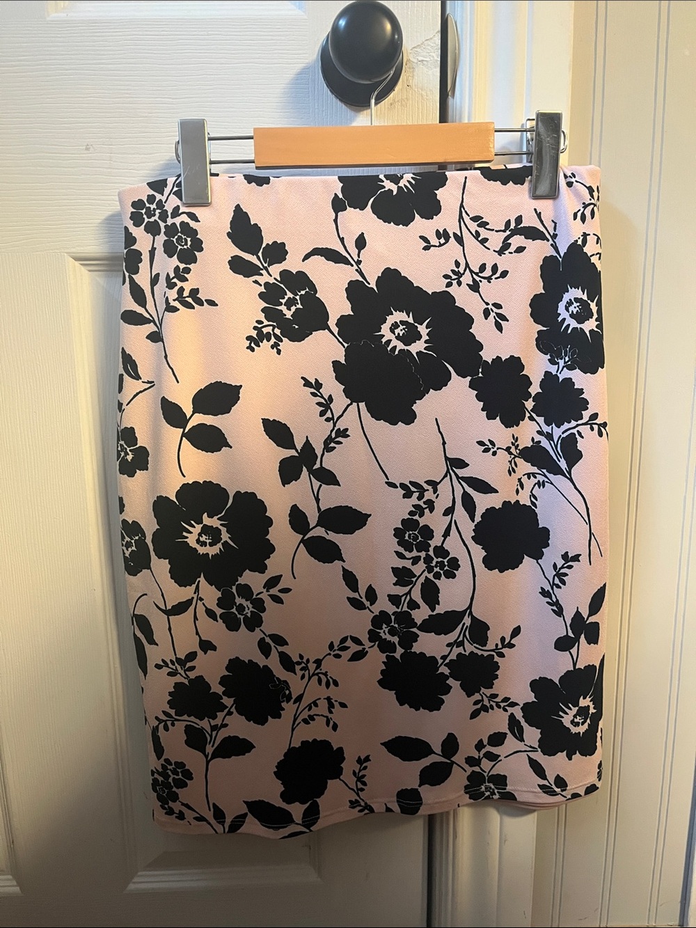 Ricki's Pink Pencil Skirt with Black Floral Print